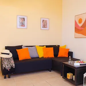 https://divine-apartments.rethymnohotels.net