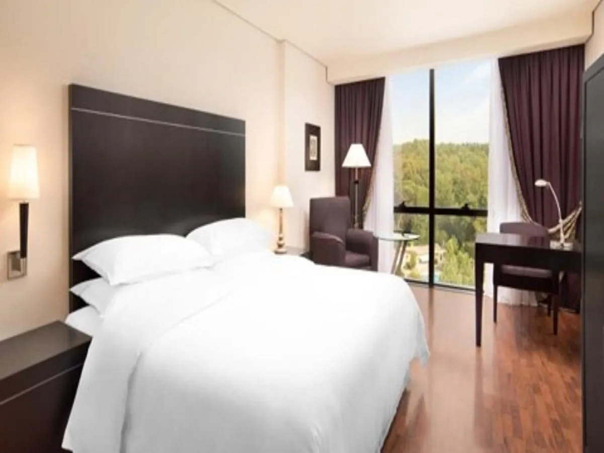 Mak Albania Hotel Τίρανα